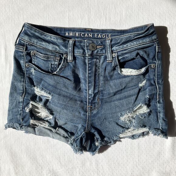 American Eagle Women Shorts 6 Blue Denim Cutoff Next Level Stretch 2” Inseam - Picture 1 of 10